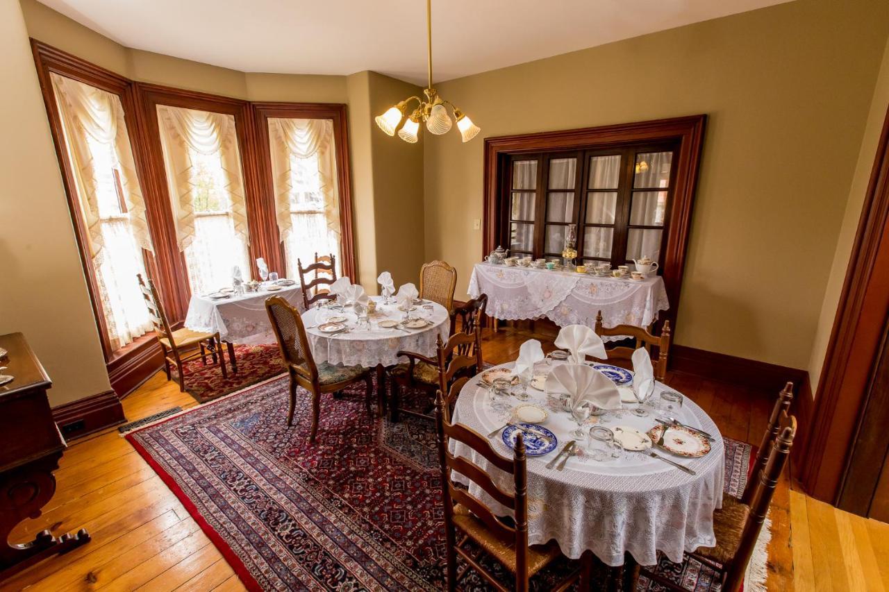 Victoria Inn Erie Bagian luar foto